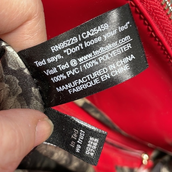 TED BAKER Purse Red Patent Bag Pockets Zip Gold Tone Hardware Satchel - Picture 11 of 14